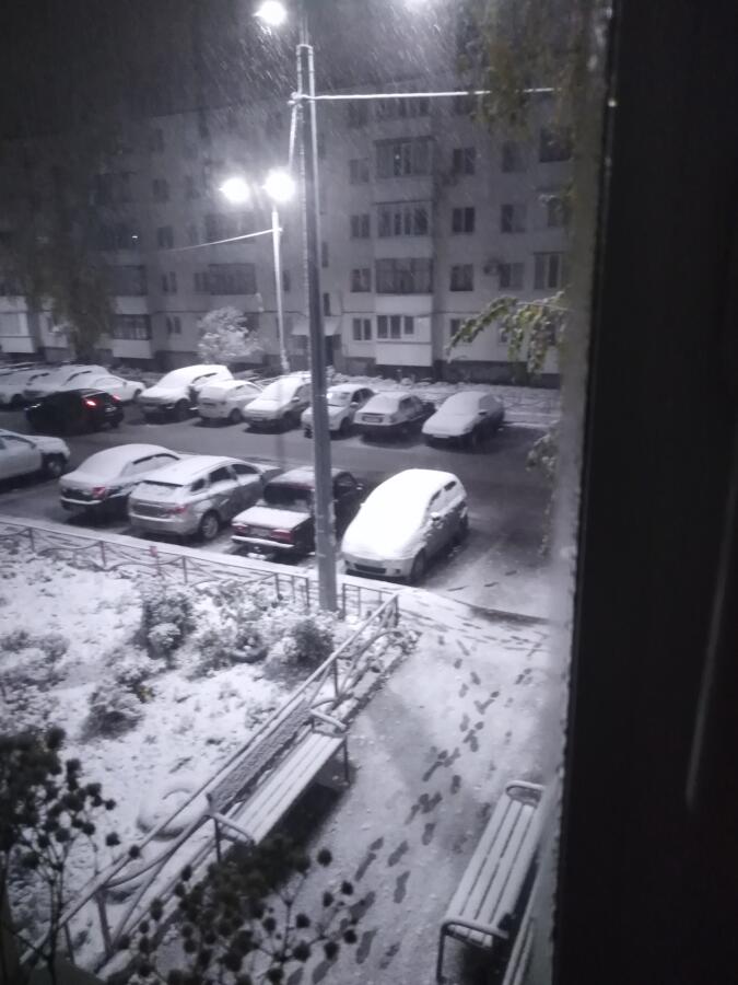 Друг: В сентябре ещё тепло!
Сентябрь: