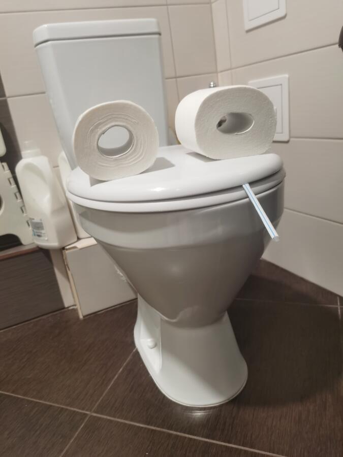 Кто то : почему ты ржёшь 3 часа
Я: 😂😂🤣🤣