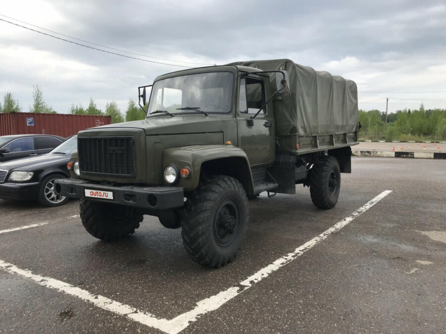 ГАЗ 3308 1999-по сей день  
Грузоподъемность 2,5 тонн  
Двигатели (их много , но я напишу самый сильный мотор) ЯМЗ-534
