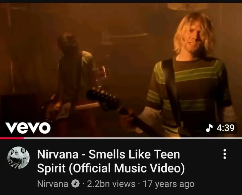 Мем от 🎶FLYTDAN🎶