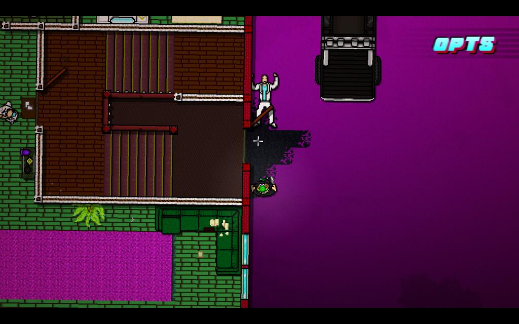 Скриншот из Hotline Miami с персонажем в белой одежде, стоящим у окна, и надписью OPTS в углу