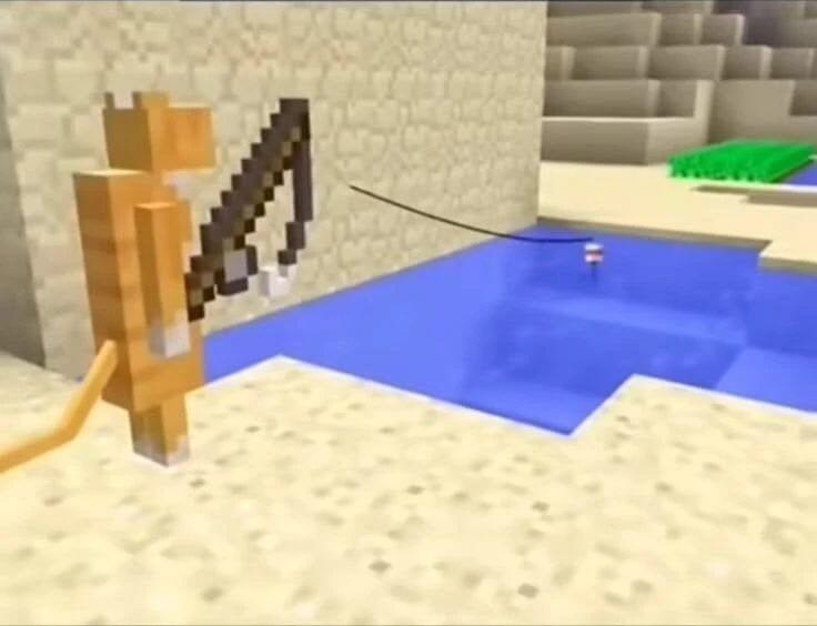 Пиксельный рыжий кот в игре Minecraft стоит на берегу и держит в лапах удочку, закинутую в воду