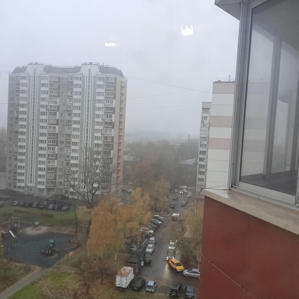 Уже несколько дней конкретный туманище не проходит с улиц бибирево......