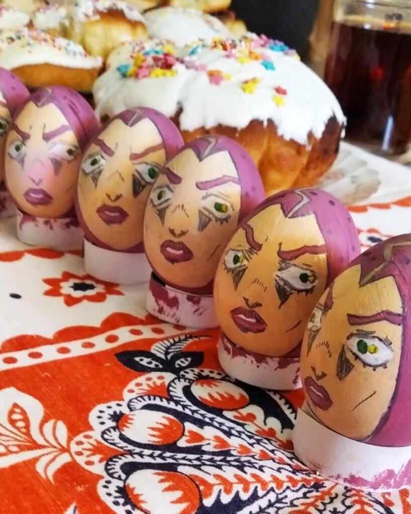 С Пасхой получается